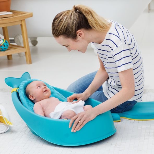 SKIP HOP VANIČKA S ERGONOMICKOU PODLOŽKOU MOBY 3 FÁZOVÁ MODRÁ - VANIČKY PLASTOVÉ - KOUPÁNÍ A ZDRAVÍ