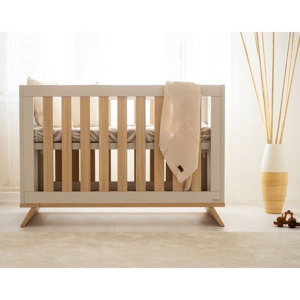POSTÝLKA FAKTUM SIENNA CASHMERE 60X120 CM - DŘEVĚNÉ POSTÝLKY - SPINKÁNÍ