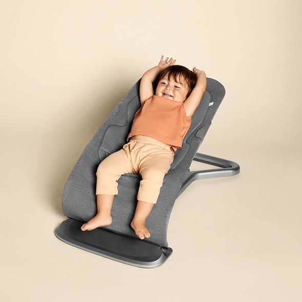 ERGOBABY EVOLVE LEHÁTKO CHARCHOAL GREY - LEHÁTKA A HOUPADLA - SPINKÁNÍ