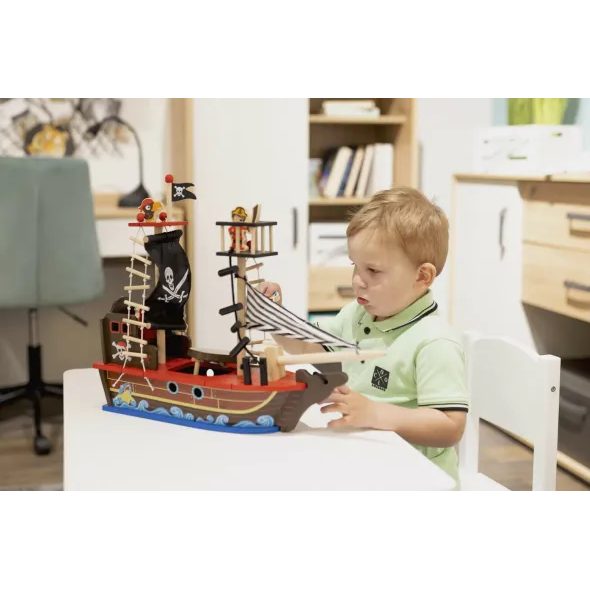 ZOPA DŘEVĚNÁ PIRÁTSKÁ LOĎ - AUTÍČKA A JEZDÍCÍ - PRO DĚTI