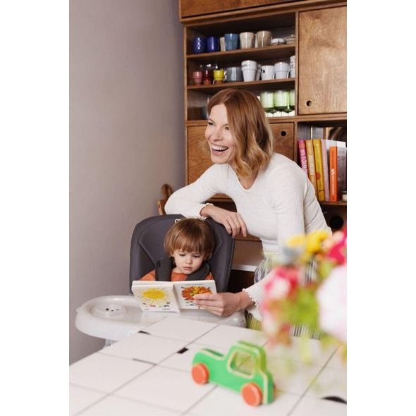 MOMI JÍDELNÍ ŽIDLIČKA MOMI GOJO ŠEDÁ - JÍDELNÍ ŽIDLIČKY PLASTOVÉ - KRMENÍ