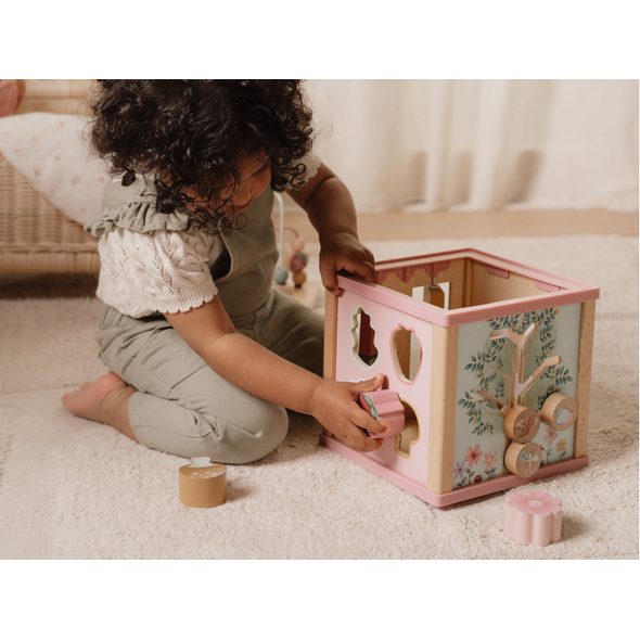 LITTLE DUTCH KOSTKA S AKTIVITAMI DŘEVĚNÁ FAIRY GARDEN - KOSTKY - PRO DĚTI
