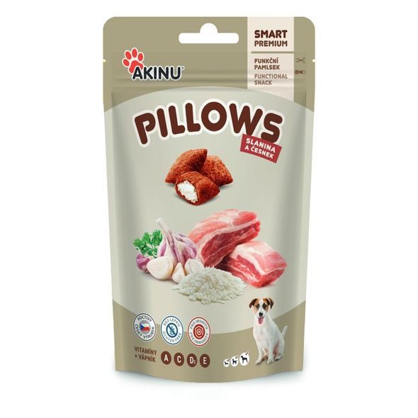 AKINU PILLOWS POLŠTÁŘKY SE SLANINOU A ČESNEKEM PRO PSY 80 G - VÝCVIKOVÉ PAMLSKY PRO PSY - CHOVATELSKÉ POTŘEBY MALVÍKZOO