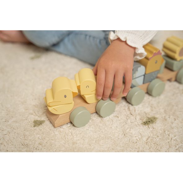 LITTLE DUTCH VLÁČEK DŘEVĚNÝ SLEPIČKA FARMA - VLÁČKY - PRO DĚTI