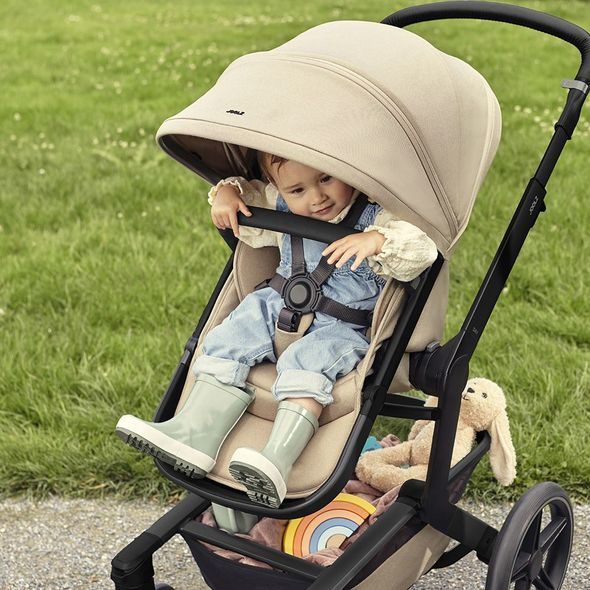 JOOLZ JOOLZ | JOOLZ DAY5 KOČÁREK KOMPLETNÍ SET | MIX & MATCH SANDY TAUPE A BLACK - DVOJKOMBINACE - KOČÁRKY A PŘÍSLUŠENSTVÍ