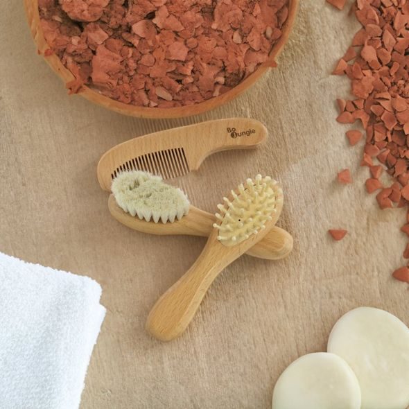 BO JUNGLE SADA DŘEVĚNÝCH KARTÁČKŮ BABY CARE 3KS - ŽÍNKY A HOUBIČKY - KOUPÁNÍ A ZDRAVÍ