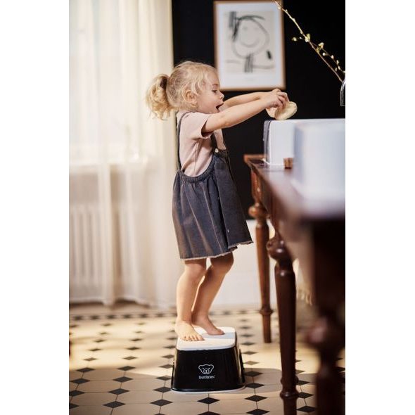 BABYBJÖRN STUPÁTKO POWDER BLACK/WHITE - STUPÁTKA K UMYVADLU A WC - KOUPÁNÍ A ZDRAVÍ