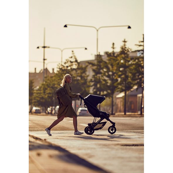 THULE SPRING BLACK (BEZ BAREVNÉ STŘÍŠKY) - SPORTOVNÍ KOČÁRKY - KOČÁRKY A PŘÍSLUŠENSTVÍ