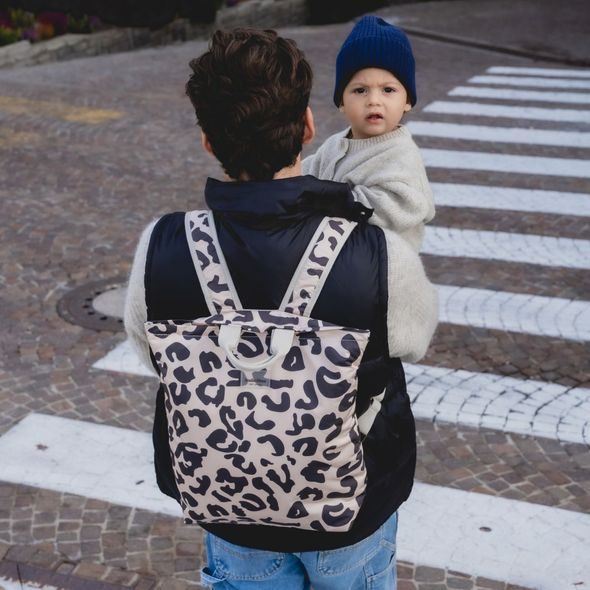 STUDIO NOOS PUFFY BACKPACK BATOH PRO DOSPĚLÉ HOLY COW - PŘEBALOVACÍ BATOHY - KOČÁRKY A PŘÍSLUŠENSTVÍ