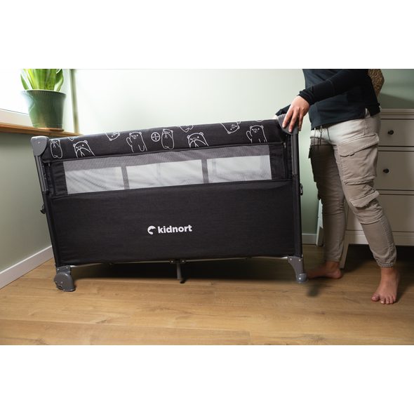 KIDNORT CESTOVNÍ POSTÝLKA KIDNORT LIVSMILJÖ TMAVĚ ŠEDÁ - CESTOVNÍ POSTÝLKY - SPINKÁNÍ