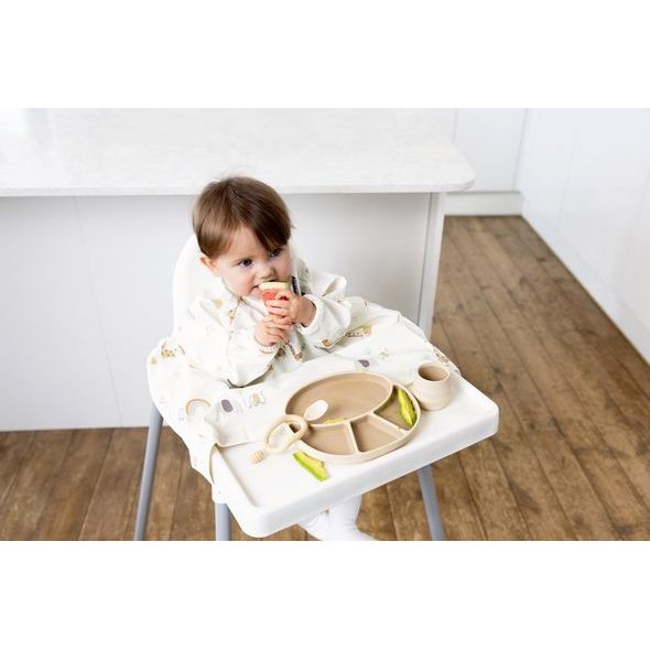 BIBADO SILIKONOVÝ DĚLENÝ TALÍŘ S PŘÍSAVKOU FAWN - MISKY, TALÍŘKY A PODLOŽKY - KRMENÍ