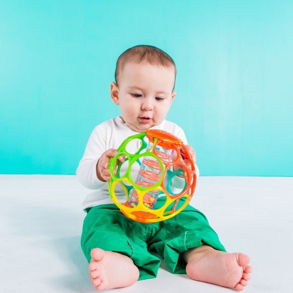 OBALL HRAČKA ROLLIN RAINSTICK 15CM, 3+ - KOUSÁTKA - PRO DĚTI