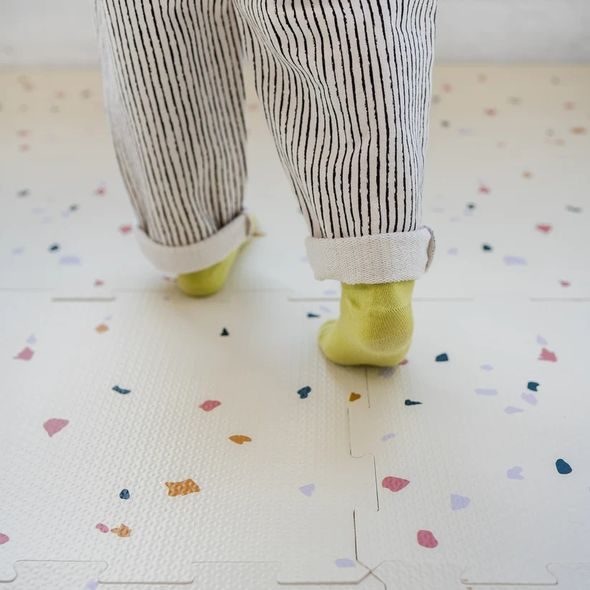 3 SPROUTS PĚNOVÁ HRACÍ PODLOŽKA TERRAZZO/CREAM NEW - HRACÍ PODLOŽKY NA ZEM - SPINKÁNÍ