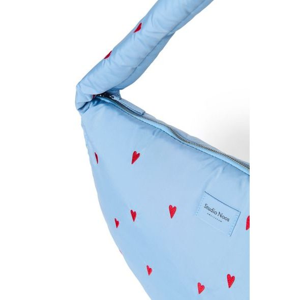 STUDIO NOOS PUFFY CROSS BODY BAG LIGHT BLUE HEARTS - ORGANIZÉRY A KOŠÍKY - KOČÁRKY A PŘÍSLUŠENSTVÍ