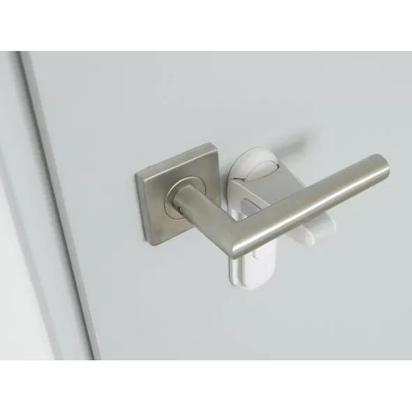 ZOPA ZÁMEK KLIKY - BEZPEČNOST DĚTÍ V DOMÁCNOSTI - KOUPÁNÍ A ZDRAVÍ