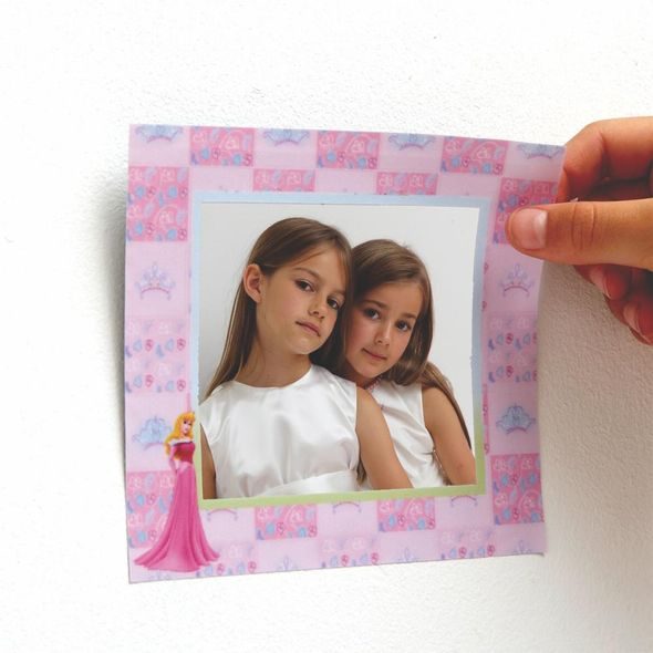 SAMOLEPKY STICK-A-FRAME DISNEY PRINCESS - DEKORACE A POLIČKY - SPINKÁNÍ