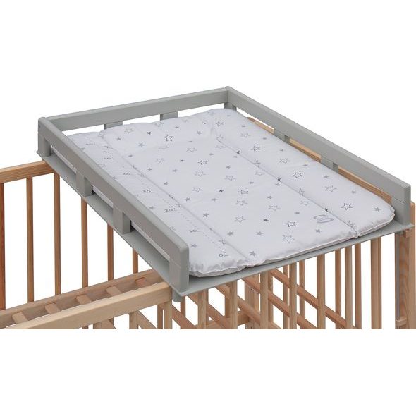 SCARLETT PŘEBALOVACÍ PULT OGY NA POSTÝLKU ŠEDÝ S PŘEBALOVACÍ PODLOŽKOU HVĚZDIČKA BÍLÁ - PŘEBALOVACÍ PULTY - PŘEBALOVÁNÍ