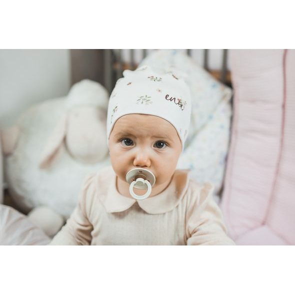 ENIE BABY DĚTSKÁ ČEPICE 3-6M FLOWERS CREME - ČEPIČKY A KLOBOUČKY - PRO DĚTI