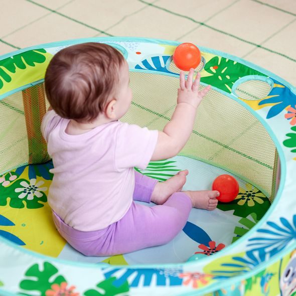 BRIGHT STARTS HRACÍ BAZÉNEK S MÍČKY ROWDY RAINFOREST™ STOW & GO, 6M+ - PÍSKOVIŠTĚ A BAZÉNKY - PRO DĚTI