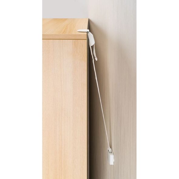 REER DRŽÁK NÁBYTKU ANTI-TIP KIT - BEZPEČNOST DĚTÍ V DOMÁCNOSTI - KOUPÁNÍ A ZDRAVÍ