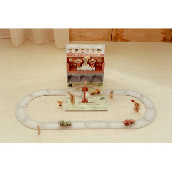 LITTLE DUTCH ZÁVODNÍ DRÁHA S DOPLŇKY V KUFŘÍKU - LITTLE DUTCH - PRO DĚTI