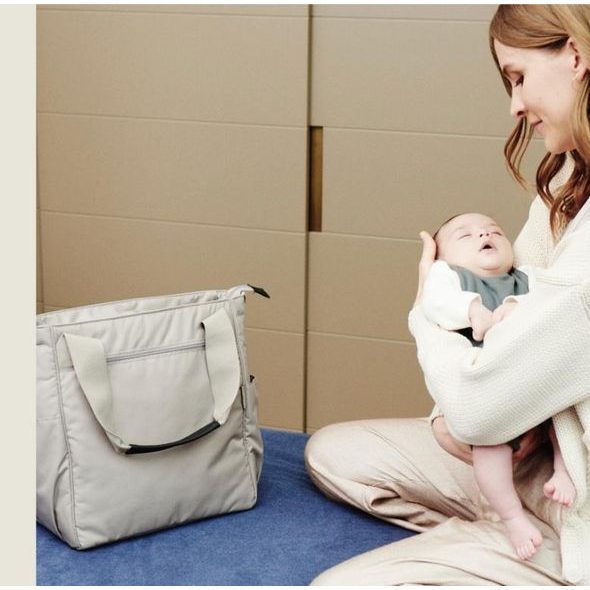 INGLESINA TAŠKA APTICA DAY BAG PLATINUM GREY - PŘEBALOVACÍ TAŠKY - KOČÁRKY A PŘÍSLUŠENSTVÍ