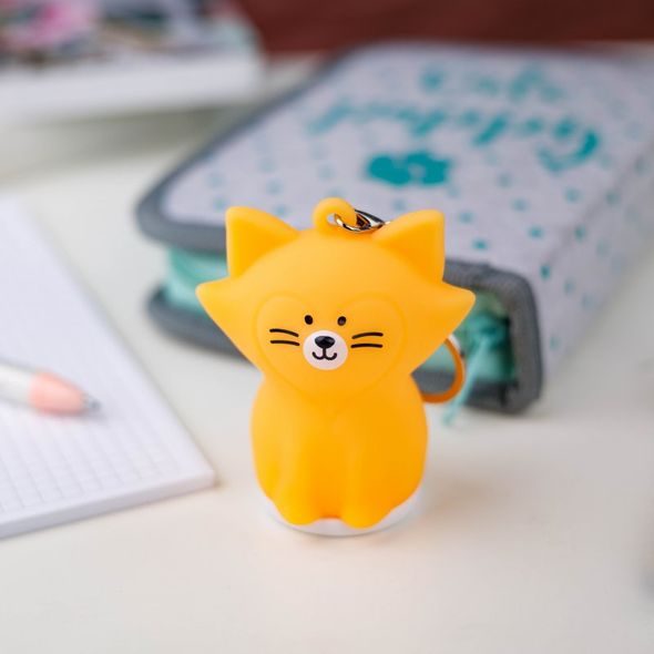 INNOGIO SILIKONOVÝ PŘÍVĚSEK GIOKEYRING - NOČNÍ SVĚTLA - SPINKÁNÍ