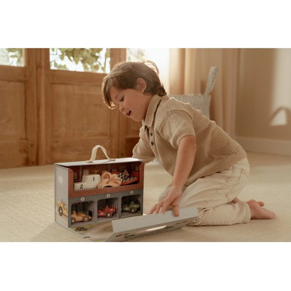 LITTLE DUTCH ZÁVODNÍ DRÁHA S DOPLŇKY V KUFŘÍKU - LITTLE DUTCH - PRO DĚTI