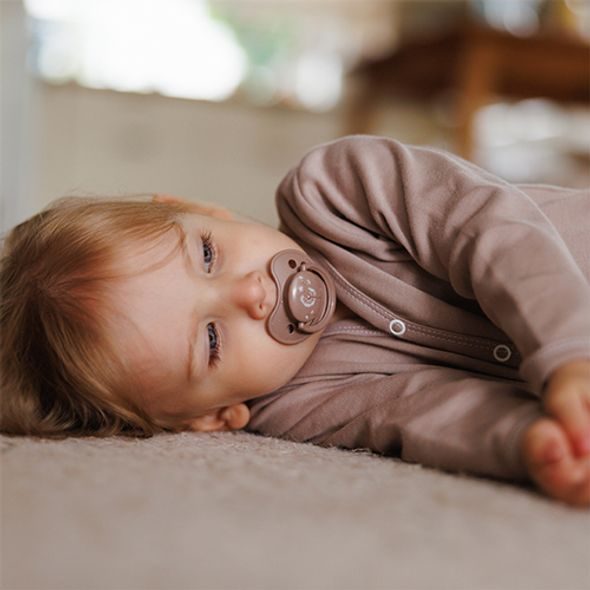 BABYONO DUDLÍKY SILIKONOVÉ ANATOMICKÉ 18M+, 2 KS - ŠIDÍTKA A DOPLŇKY - KRMENÍ