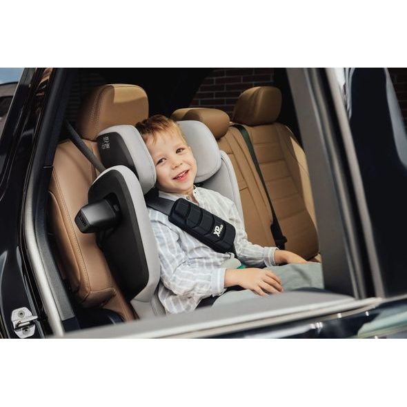 BRITAX RÖMER AUTOSEDAČKA KIDFIX I-SIZE LUX 2026 - AUTOSEDAČKY 15-36KG - AUTOSEDAČKY A PŘÍSLUŠENSTVÍ