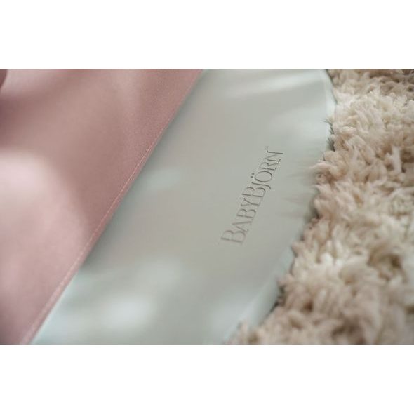 BABYBJORN LEHÁTKO BABYBJORN BOUNCER BLISS DUSTY PINK COTTON PETAL S HRAČKOU GOOGLY EYES PASTEL - LEHÁTKA A HOUPADLA - SPINKÁNÍ