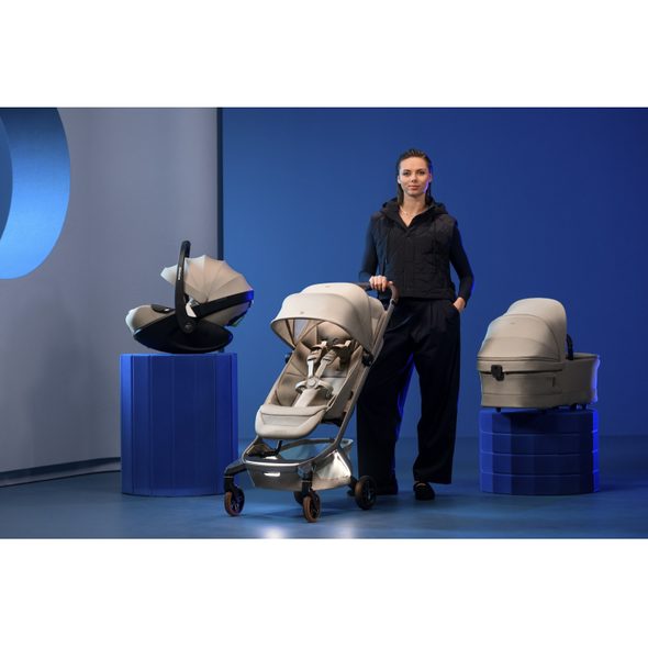 MAXI-COSI FAME CABIN KOČÁREK SAPHIRE SAND - VYSTAVENO - GOLFOVÉ KOČÁRKY - KOČÁRKY A PŘÍSLUŠENSTVÍ