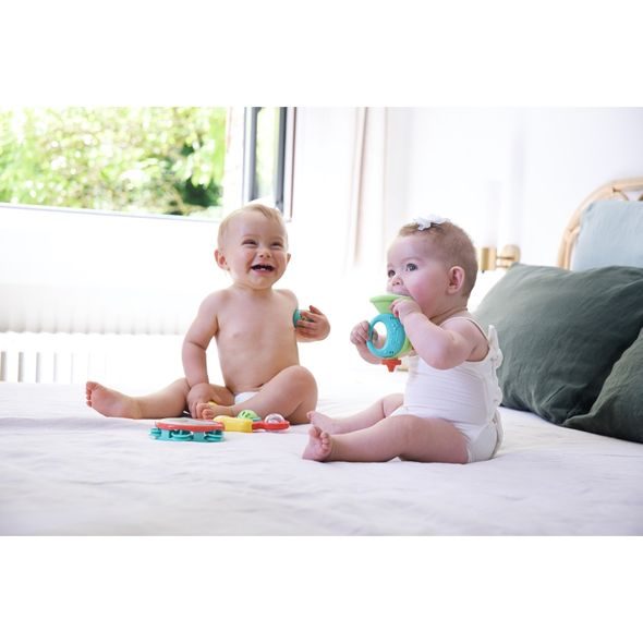 VULLI MŮJ PRVNÍ HUDEBNÍ SET ŽIRAFA SOPHIE - HRAČKY SE ZVUKY - PRO DĚTI
