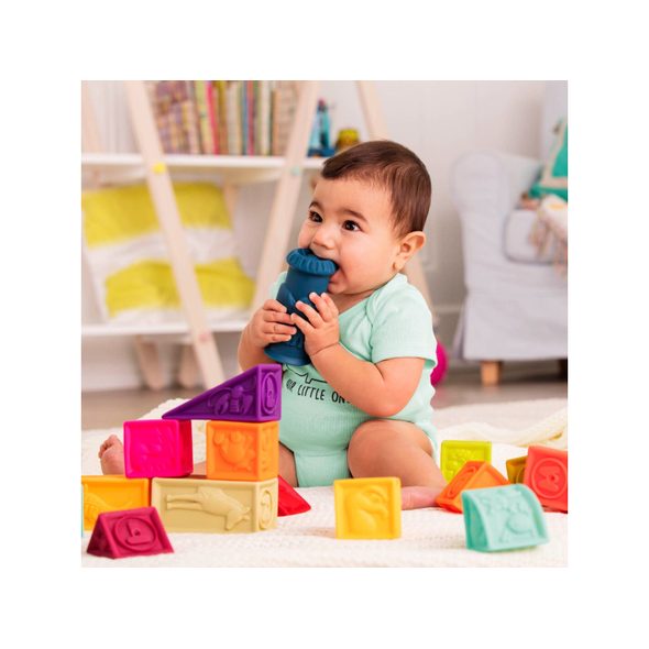 B-TOYS KOSTKY ELEMENOSQUEEZE - SENZORICKÉ HRAČKY - PRO DĚTI