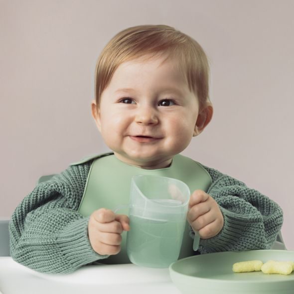 LOVI HRNEČEK TRÉNINKOVÝ GENIUS 150ML PISTACHIO - DĚTSKÉ HRNEČKY - KRMENÍ