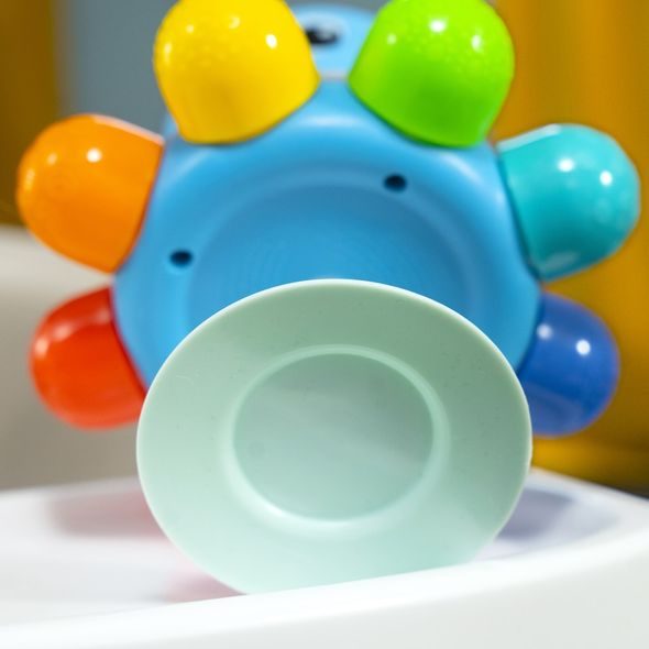 BABY EINSTEIN HRAČKA SENZORICKÁ CHOBOTNICE S PŘÍSAVKOU OPUS'S SPIN & SEA™ 3M+ - HRAČKY SE ZVUKY - PRO DĚTI