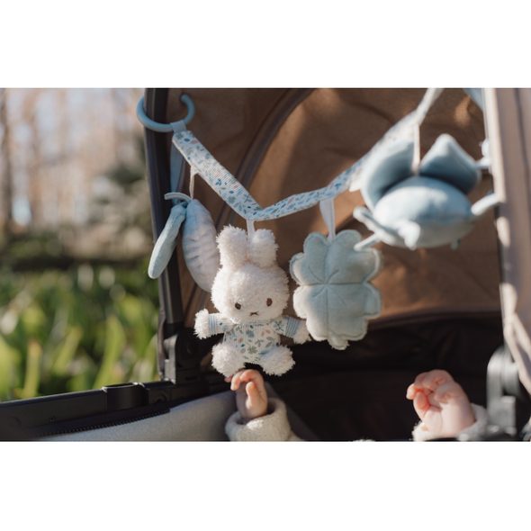 LITTLE DUTCH ŘETĚZ NA KOČÁREK KRÁLÍČEK MIFFY LUCKY LEAVES - MIFFY - PRO DĚTI