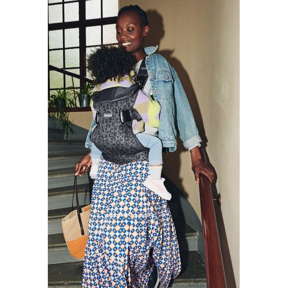 BABYBJORN ONE ANTHRACITE/LEOPARD 3D MESH - ERGONOMICKÁ NOSÍTKA - NOŠENÍ & SPORT