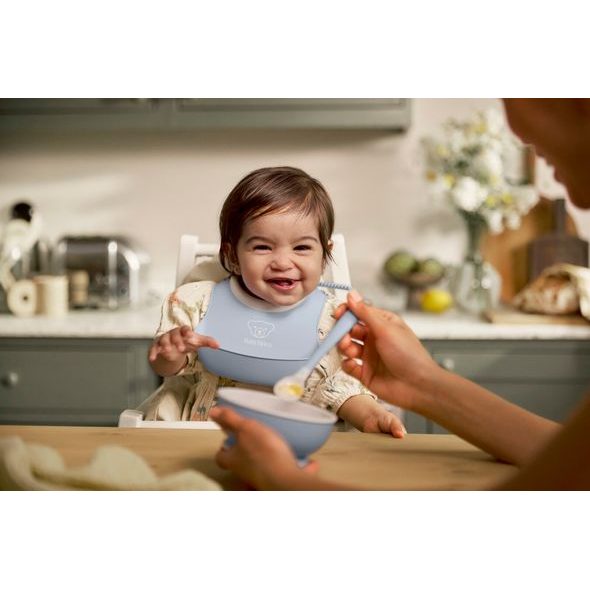 BABYBJORN BABYBJORN SET NA KRMENÍ 3 DÍLNÝ,MALÝ BRYNDÁK, MISKA A LŽIČKA, PUDROVĚ MODRÝ - VÝHODNÉ SADY - KRMENÍ