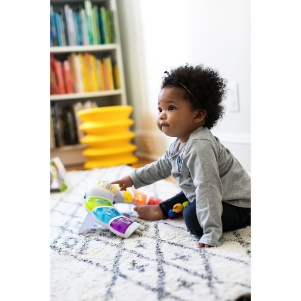 BABY EINSTEIN AKTIVNÍ SVÍTÍCÍ PANEL GLOW & DISCOVER LIGHT BAR™ 3M+ - HRAČKY SE ZVUKY - PRO DĚTI