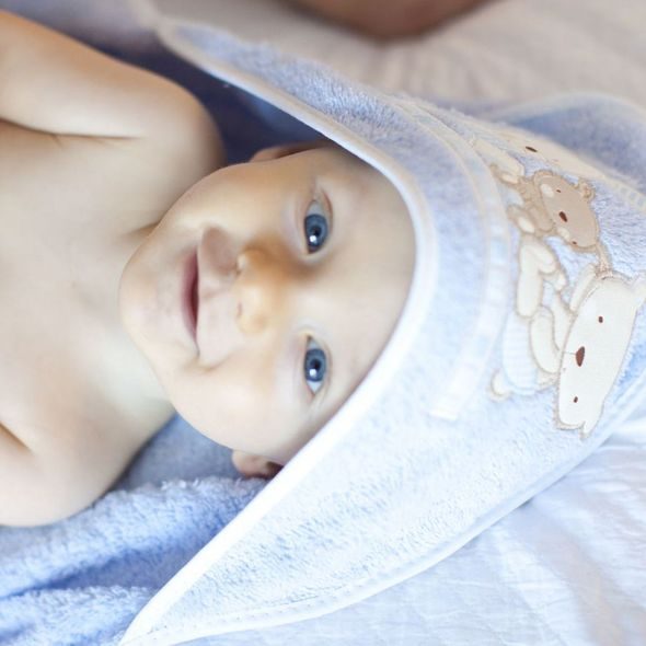 INTERBABY OSUŠKA MEDVÍDEK SE SRDÍČKY - BÍLOMODRÁ - OSUŠKY A DĚTSKÉ ŽUPANY - KOUPÁNÍ A ZDRAVÍ
