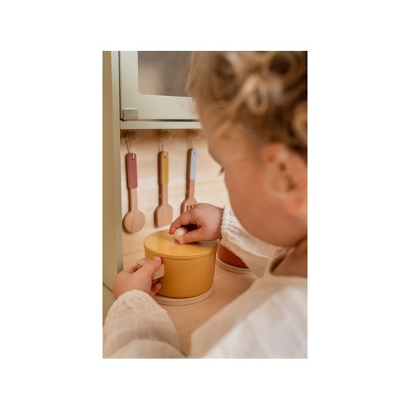 LITTLE DUTCH KUCHYŇKA DŘEVĚNÁ MINT S MIKROVLNKOU - JAKO MAMINKA - PRO DĚTI