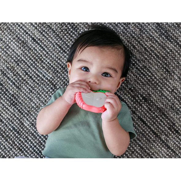 INFANTINO VIBRUJÍCÍ KOUSÁTKO JABLKO - KOUSÁTKA - PRO DĚTI