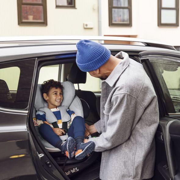 BESAFE IZI TURN M I-SIZE METALLIC MÉLANGE - AUTOSEDAČKY 9-18KG - AUTOSEDAČKY A PŘÍSLUŠENSTVÍ