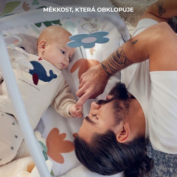 KINDERKRAFT DEKA HRACÍ S HRAZDIČKOU COZYPLAY LIGHT GREY - HRACÍ PODLOŽKY NA ZEM - SPINKÁNÍ