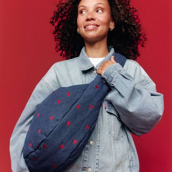 STUDIO NOOS DENIM CROSS BODY BAG | DARK BLUE RED HEARTS - DOPLŇKY - PRO MAMINKY