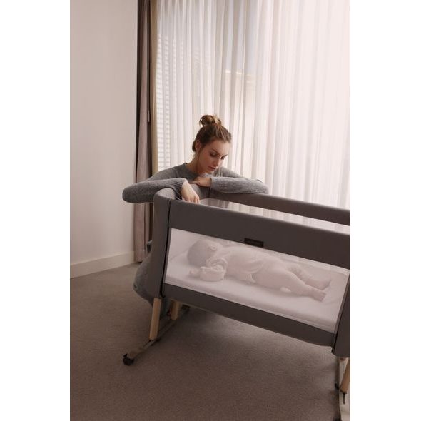 INGLESINA PŘÍSTAVNÁ POSTÝLKA WELCOME BED BAKU GREY - K RODIČOVSKÉ POSTELI - SPINKÁNÍ