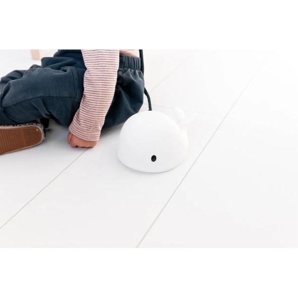 FLOW NOČNÍ SVĚTLO MOBY WHITE - NOČNÍ SVĚTLA - SPINKÁNÍ