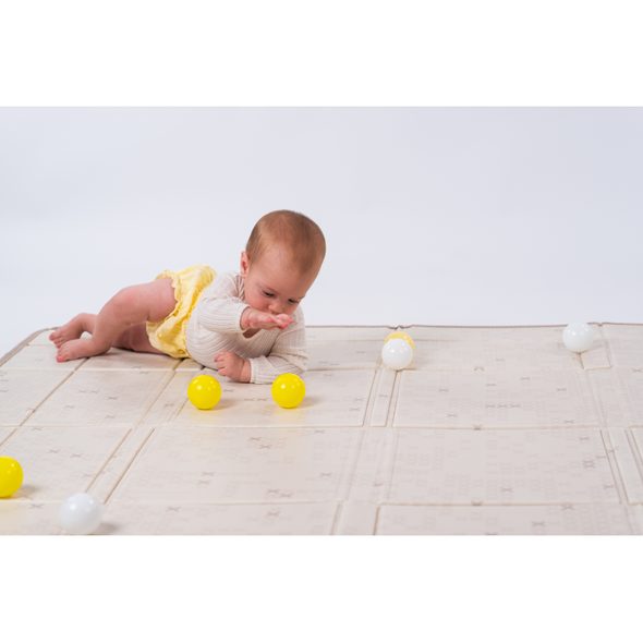 TAF TOYS HRACÍ PODLOŽKA PĚNOVÁ S MÍČKY BROWN BEIGE - HRACÍ PODLOŽKY NA ZEM - SPINKÁNÍ