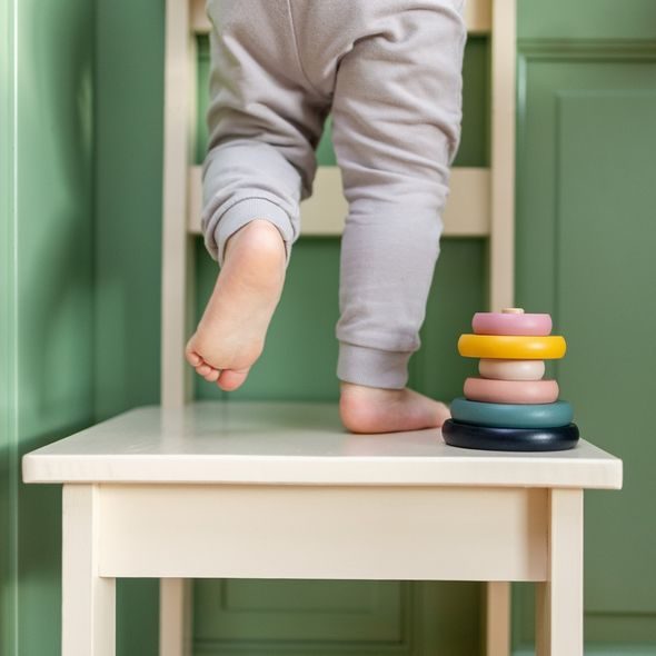 PETITE&MARS HRAČKA DŘEVĚNÁ SKLÁDACÍ ORBIT WOOD OF MARS 36M+ - MOTORICKÉ A HRY - PRO DĚTI